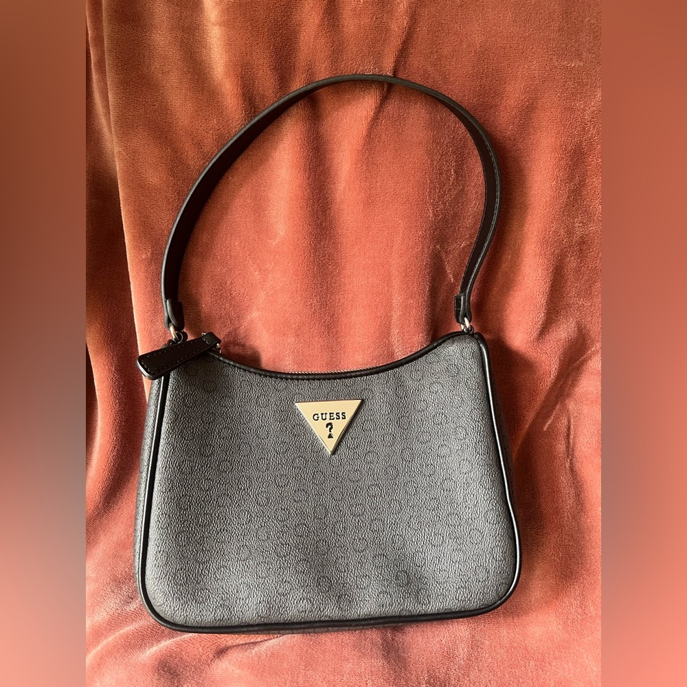 GUESS Black and Gray Shoulder Bag